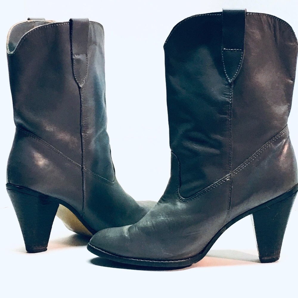 Vintage SEXY Leather Western Style Women's 8 w/ Braided Trim - 3½” Heel Boots